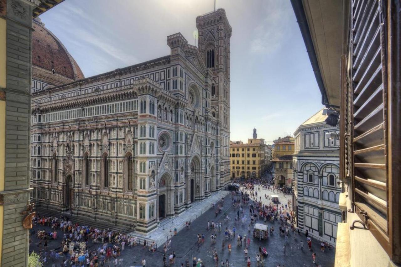 Appartamento Romantico Attichino Con Terrazzo Vista Duomo !! *