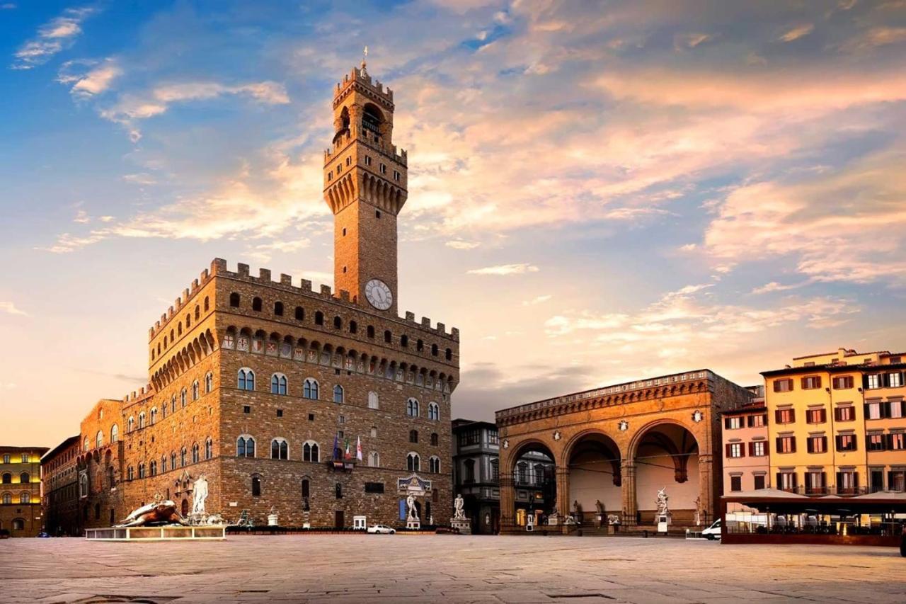 Appartamento Romantico Attichino Con Terrazzo Vista Duomo !!